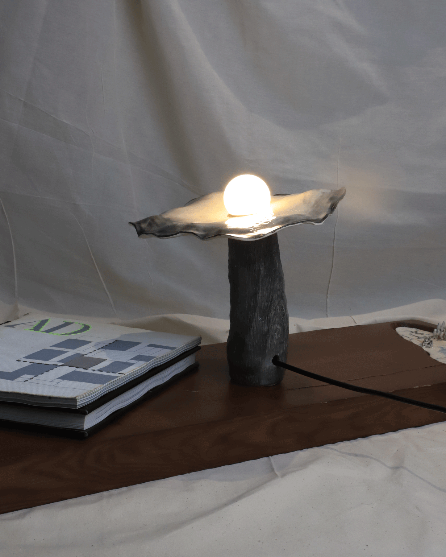 Bloomcap Table Lamp