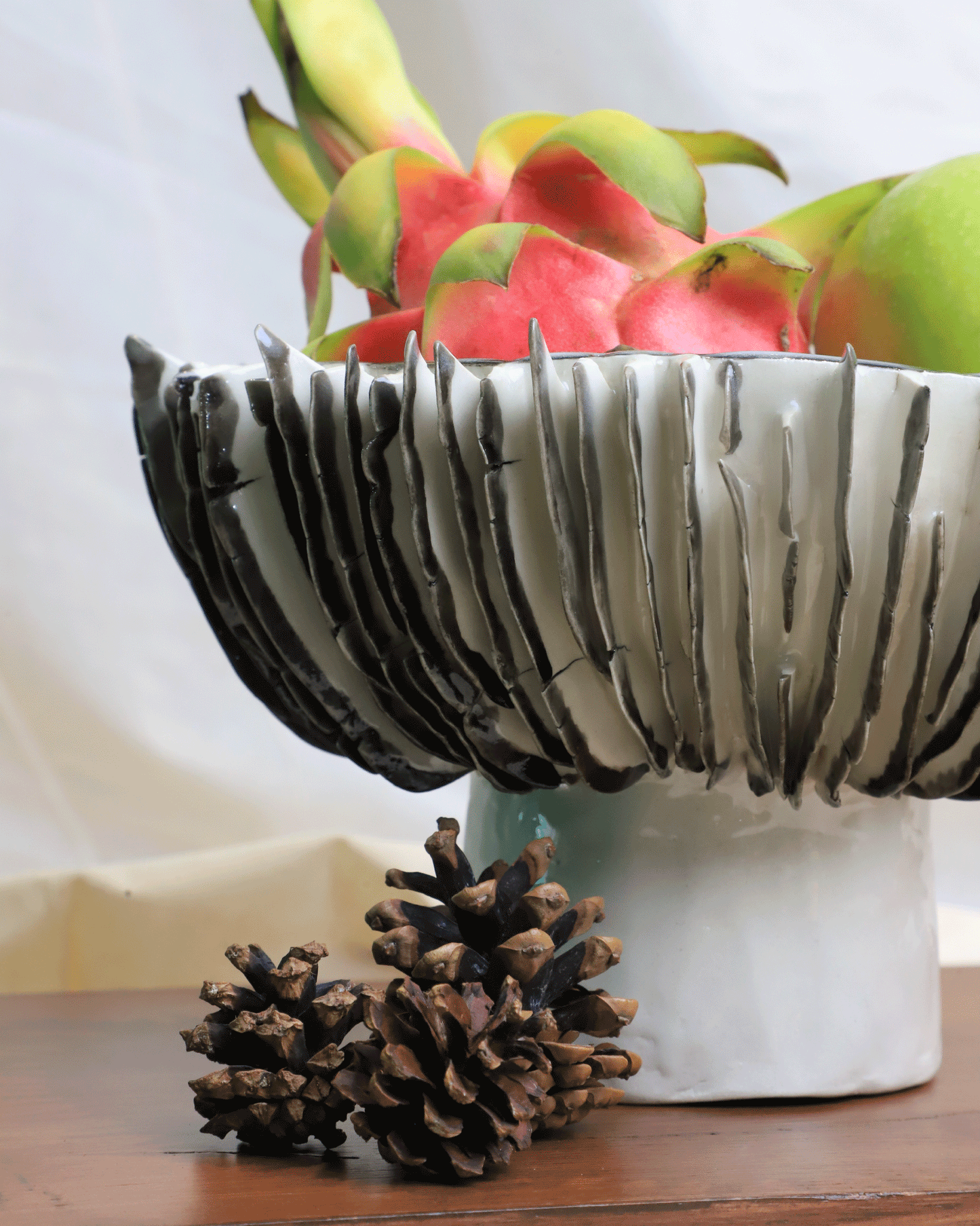 Veils & gills bowl